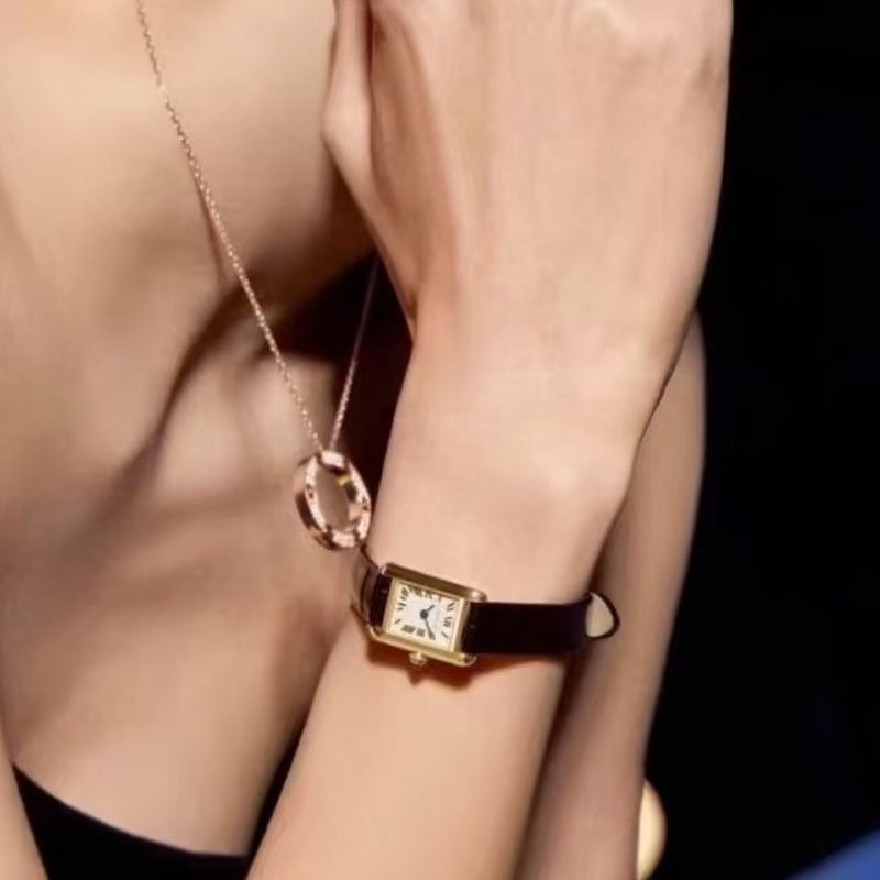 6 Super Clone Cartier TANK LOUIS 1:1 Reproduction Watch Mini 24*16.5mm Gold WGTA0352