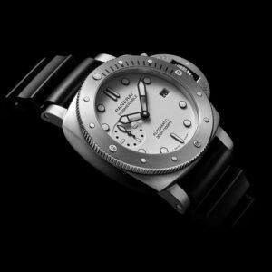 Top clone Panerai 1:1 replica of the Submersible PAM01590 42mm