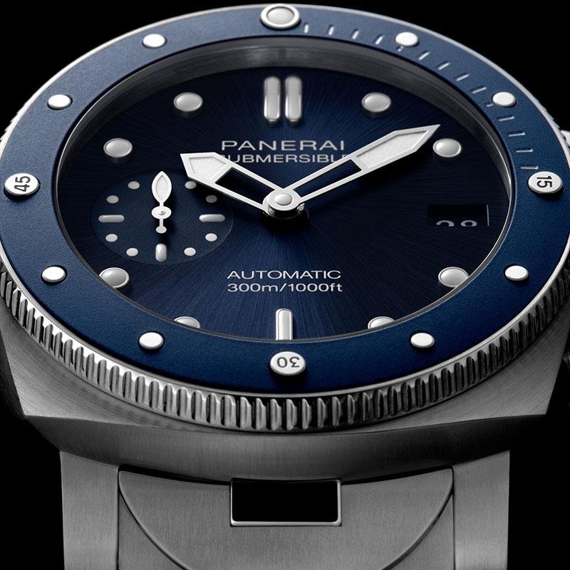 2 Top clone Panerai 1:1 replica of Submersible PAM02068 42mm