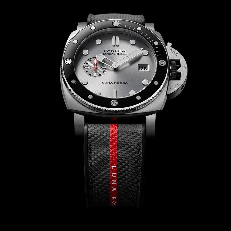 3 Top clone Panerai 1:1 replica Submersible QuarantaQuattro Luna Rossa PAM01681 44mm