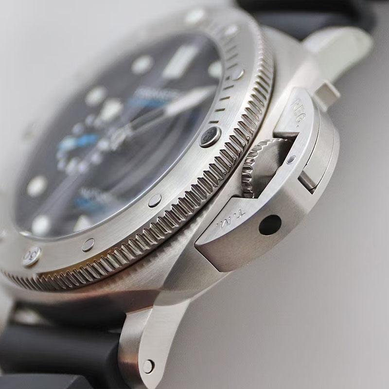 6 Top clone Panerai 1:1 replica of Submersible PAM02973 42mm